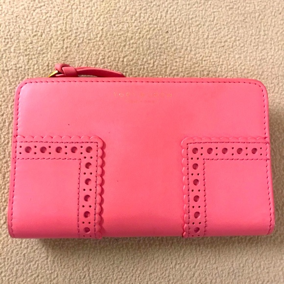 Tory Burch Handbags - Tory Burch Wallet